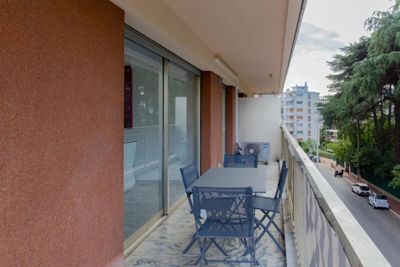 Furnished Air-Conditioned Apartment With Terrace Near The City Center Cannes Kültér fotó